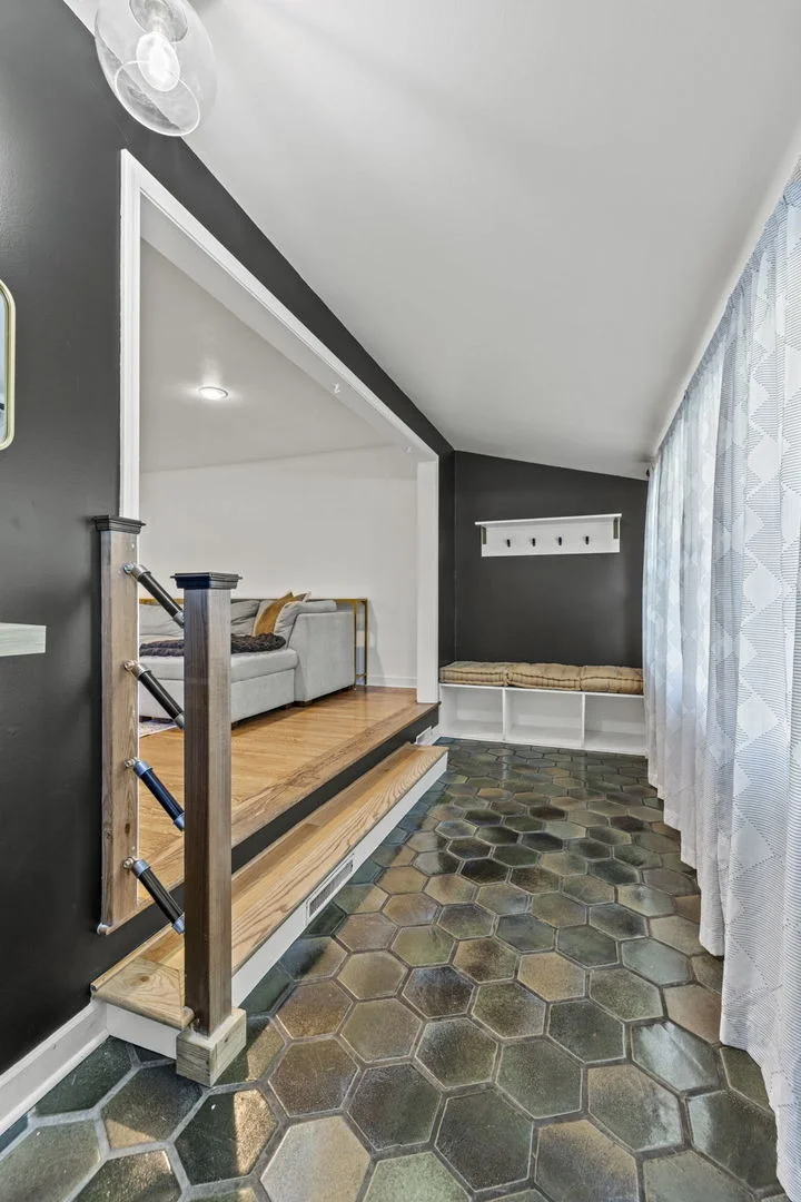 Photo of 620 Crest Street