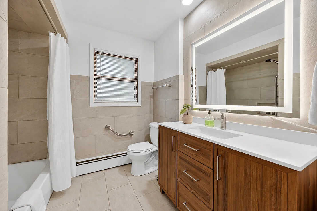 Photo of 18202 Locust Street