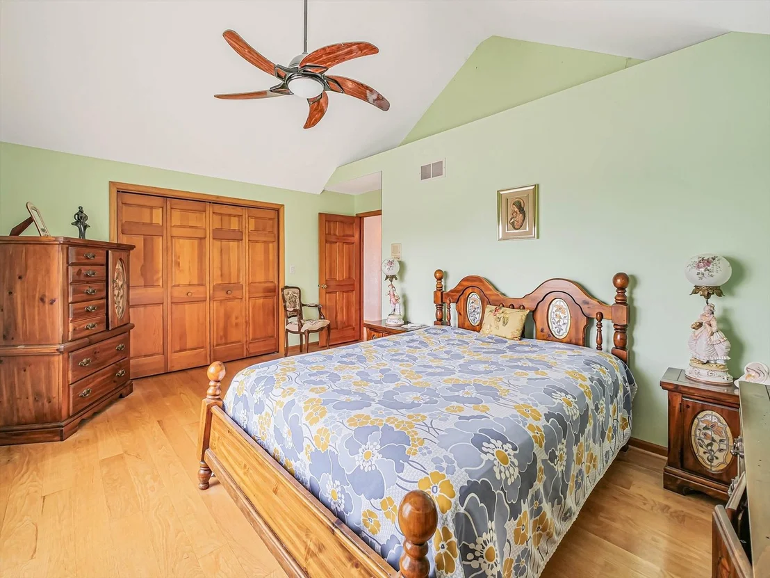 Photo of 1212 Grove Avenue