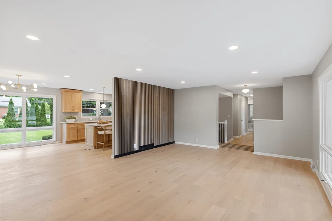 Photo of 624 Willow Lane