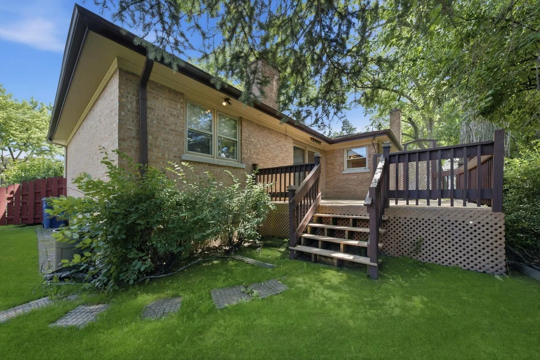 Photo of 2912 Old Glenview Road