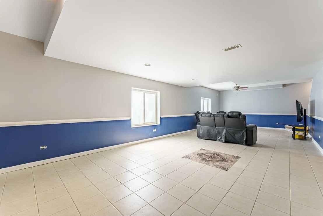 Photo of 926 Edgewood Drive