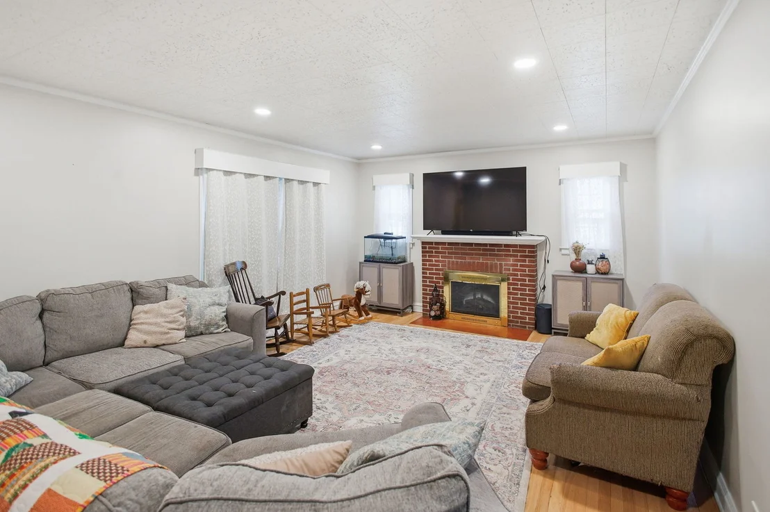 Photo of 710 Pavey Avenue
