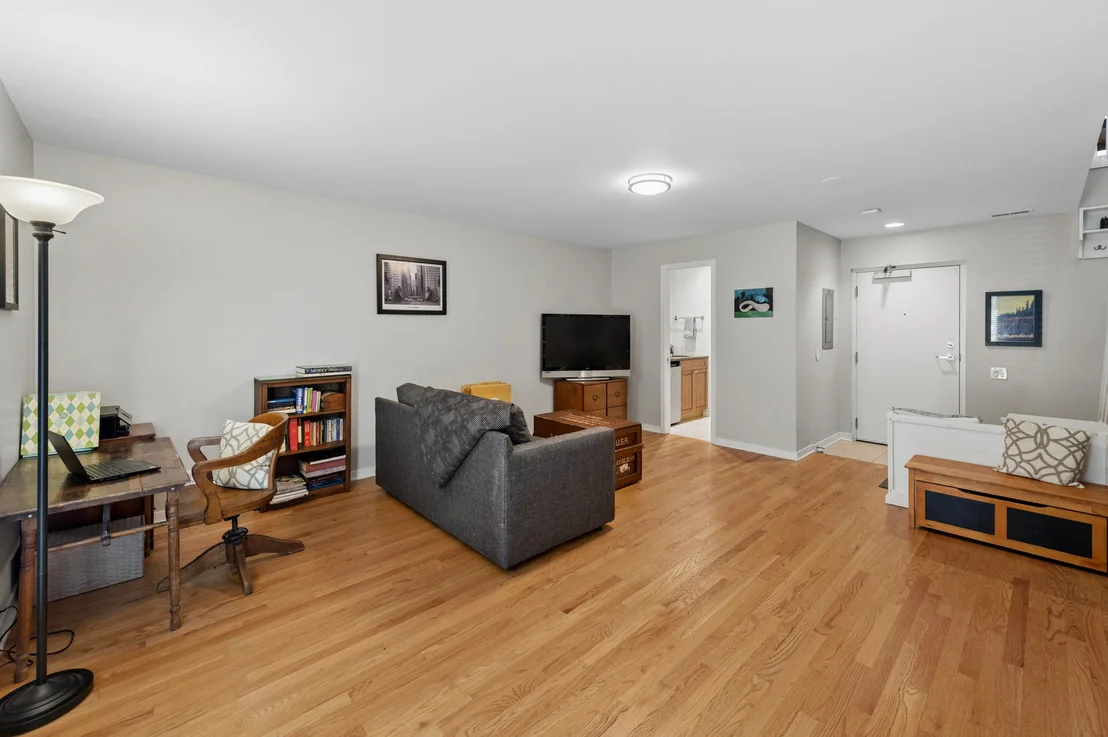 Photo of Unit E2 at 1889 Maple Avenue