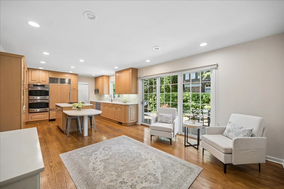 Photo of 870 Prospect Avenue