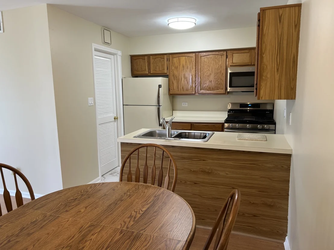 Photo of 1299 Longacre Lane