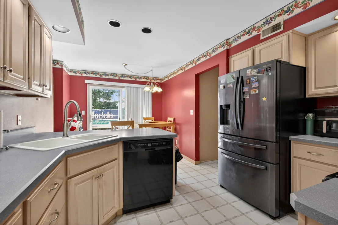 Photo of 817 Adrienne Avenue