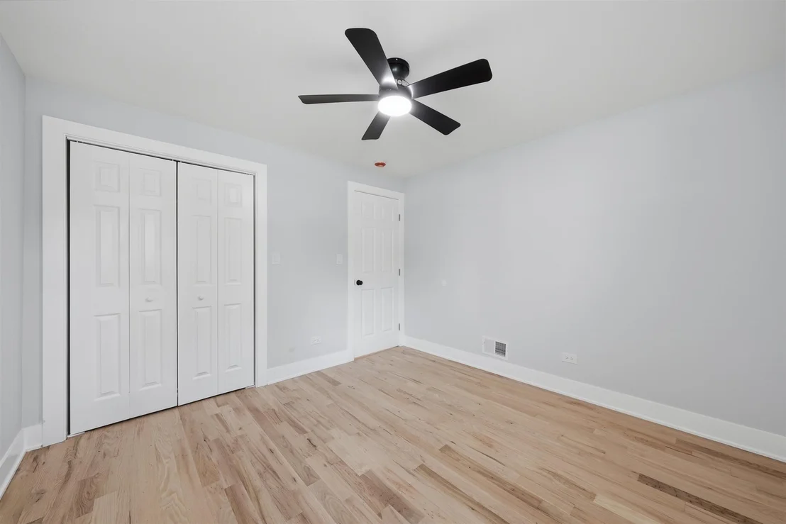 Photo of 1749 W 75th Place
