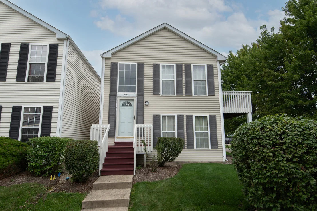 Photo of 867 Symphony Drive