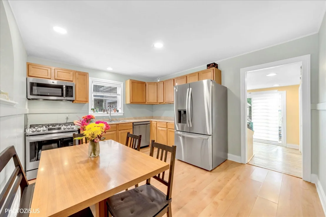 Photo of 271 9TH Street