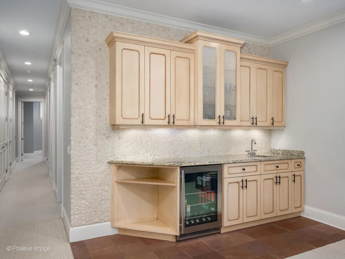 Photo of 1532 W Wolfram Street