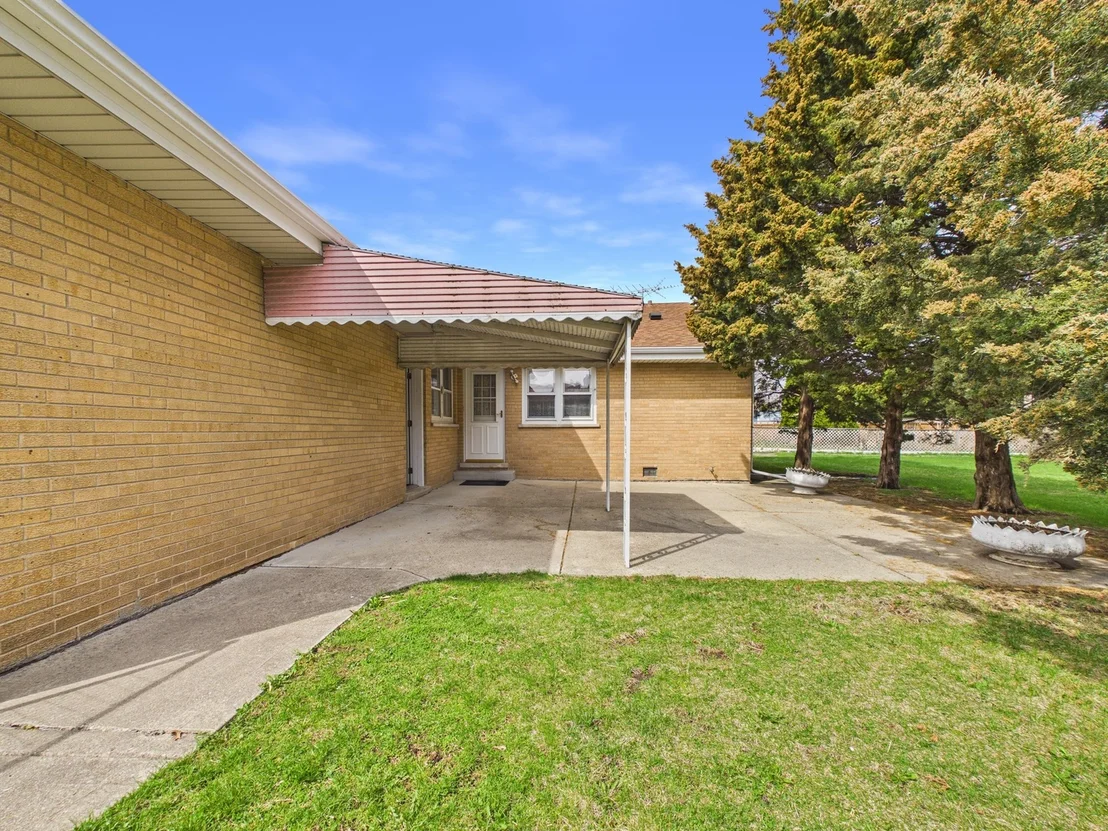Photo of 9275 Clancy Drive