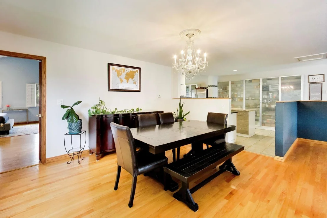 Photo of 801 E Golfview Drive
