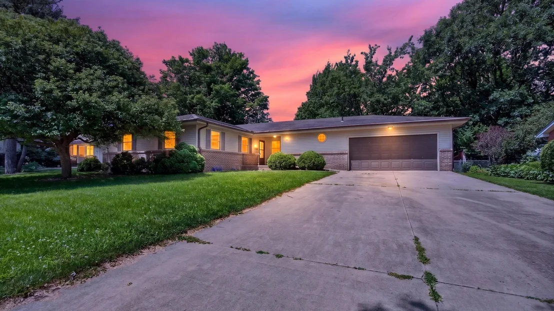 Photo of 305 Centennial Avenue