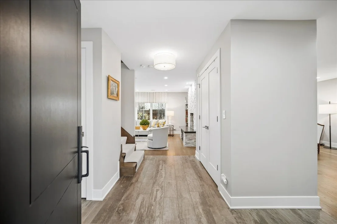 Photo of 270 Sheridan Road