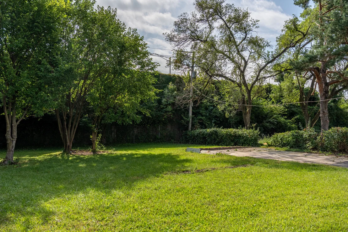 Photo of 16419 Oxford Drive