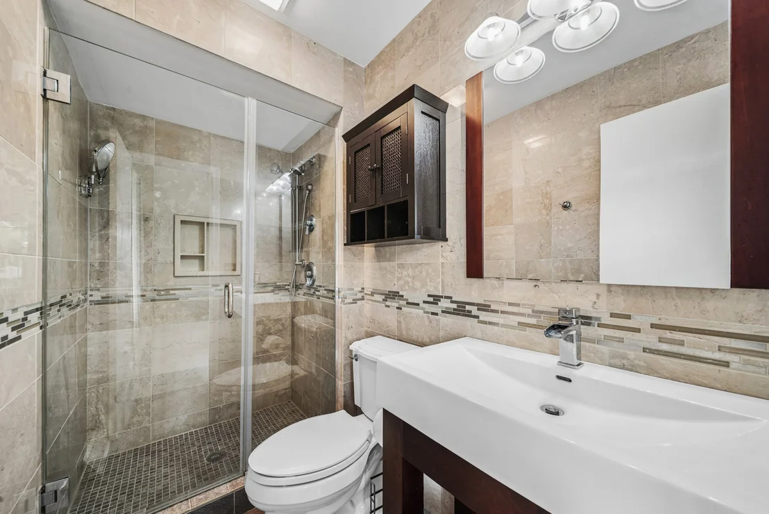 Photo of 2481 Chatham Road