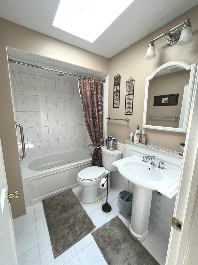 Photo of 323 Seafarer Drive