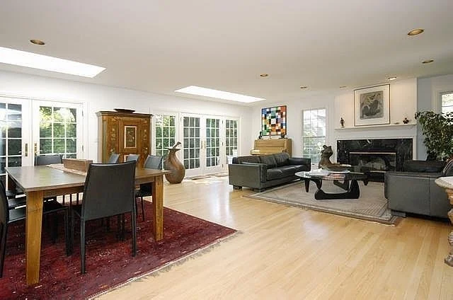 Photo of 330 CEDAR Street