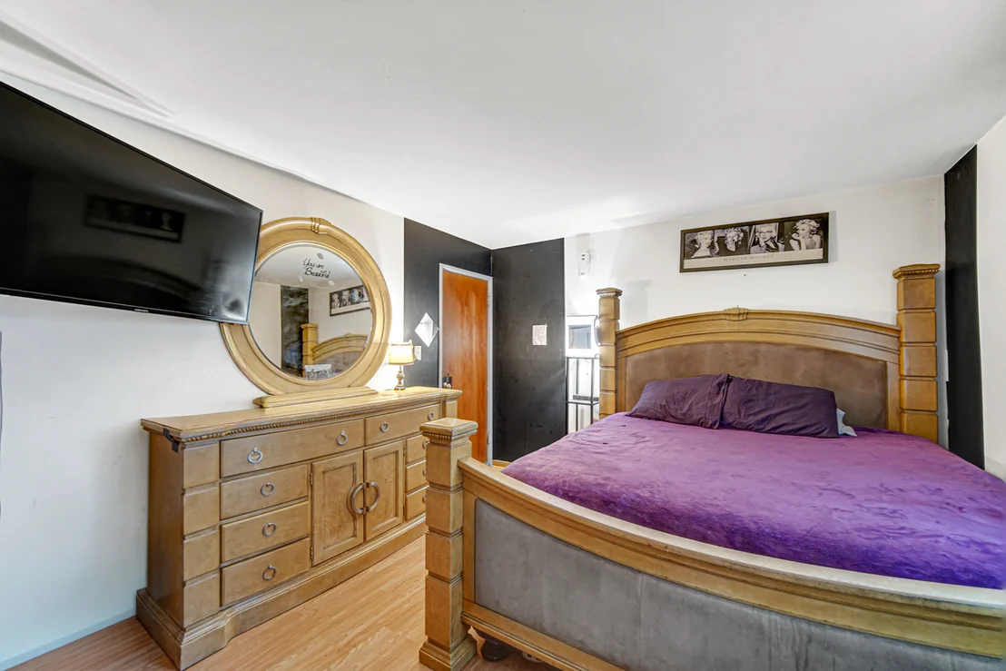 Photo of Unit 7 at 903 Elder Road