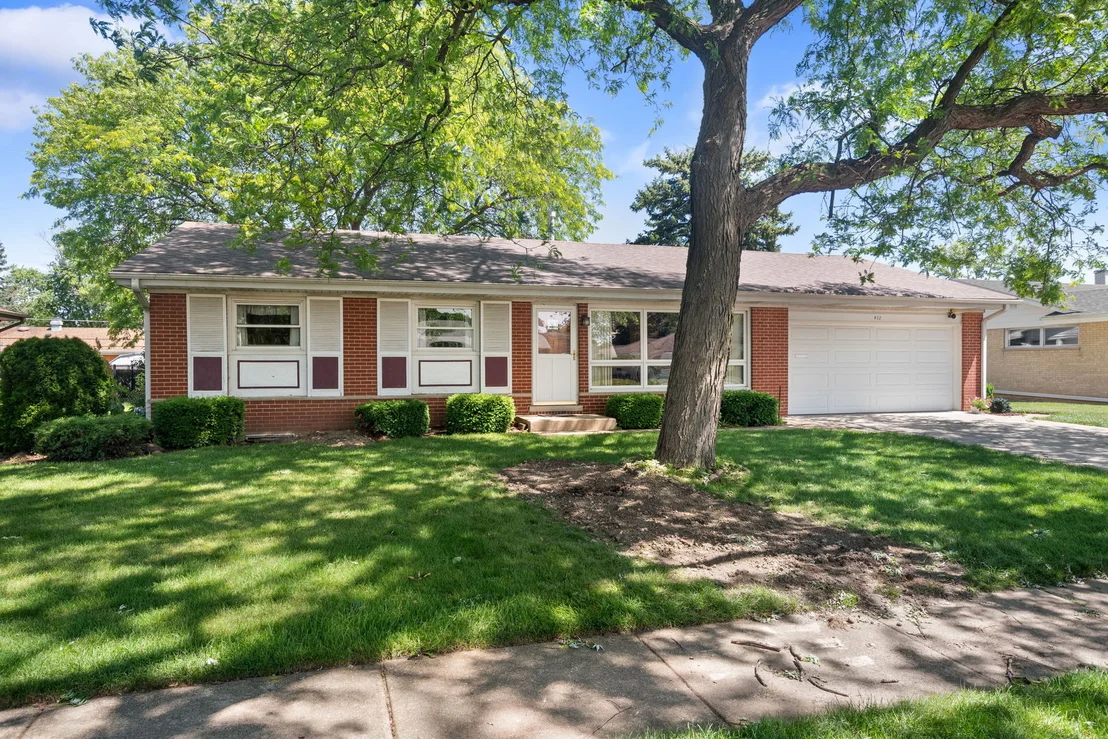 Photo of 472 W Walnut Avenue