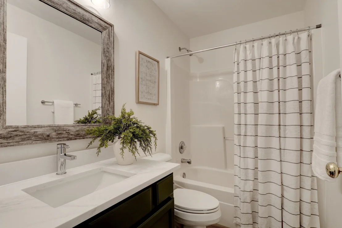 Photo of 983 Ellsworth Drive