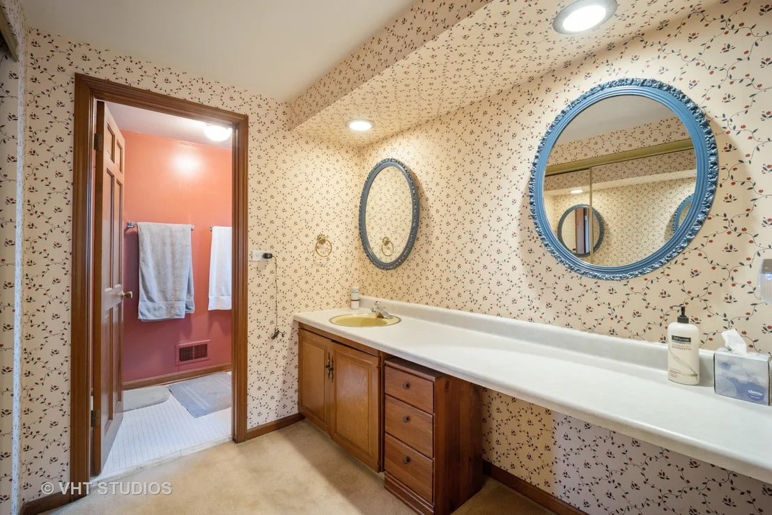 Photo of 3849 Crestwood Drive
