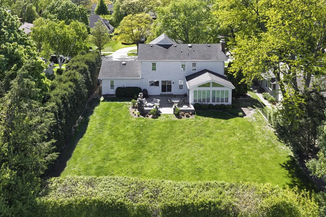 Photo of 363 Anjou Drive