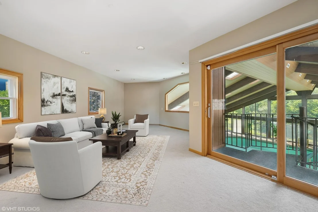 Photo of 153 Algonquin Road