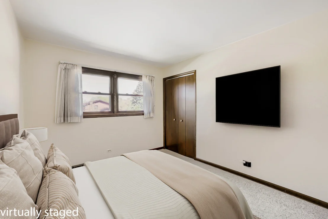 Photo of 1111 W Ash Drive