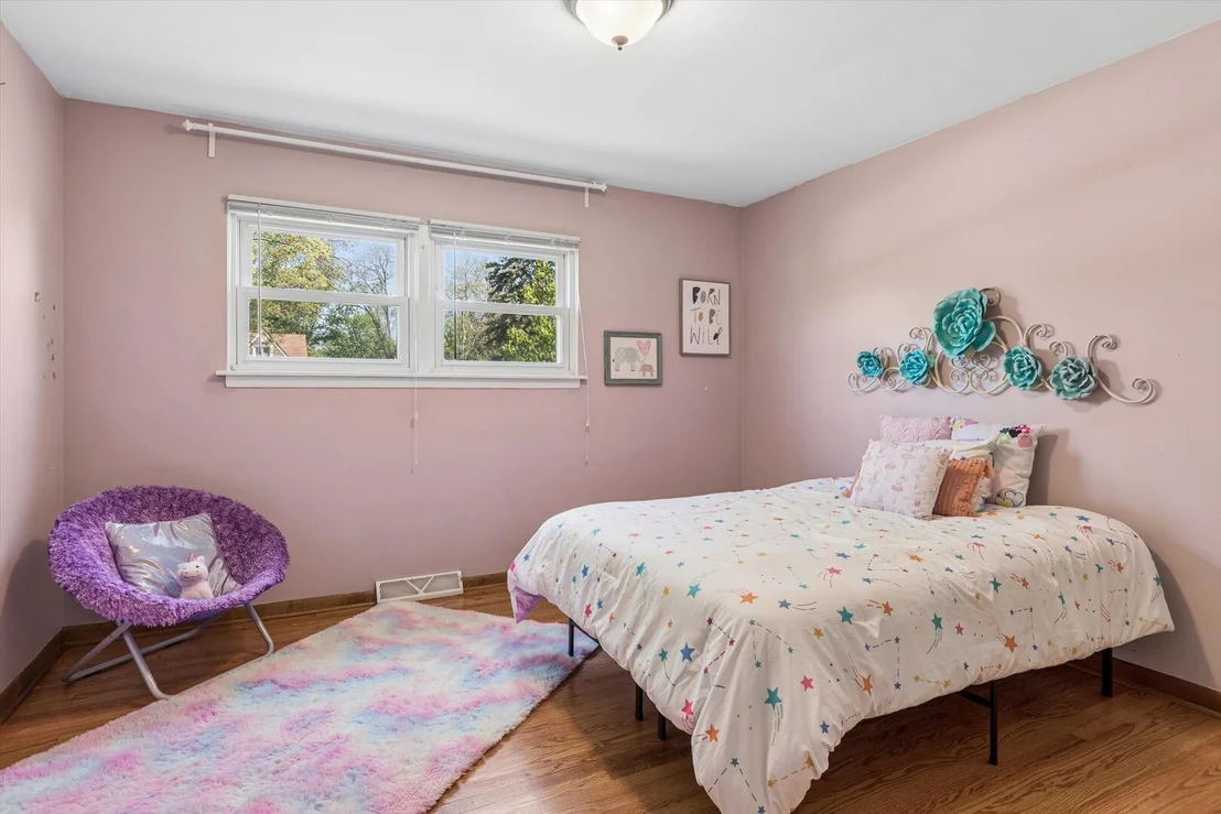 Photo of 5324 Clover Drive