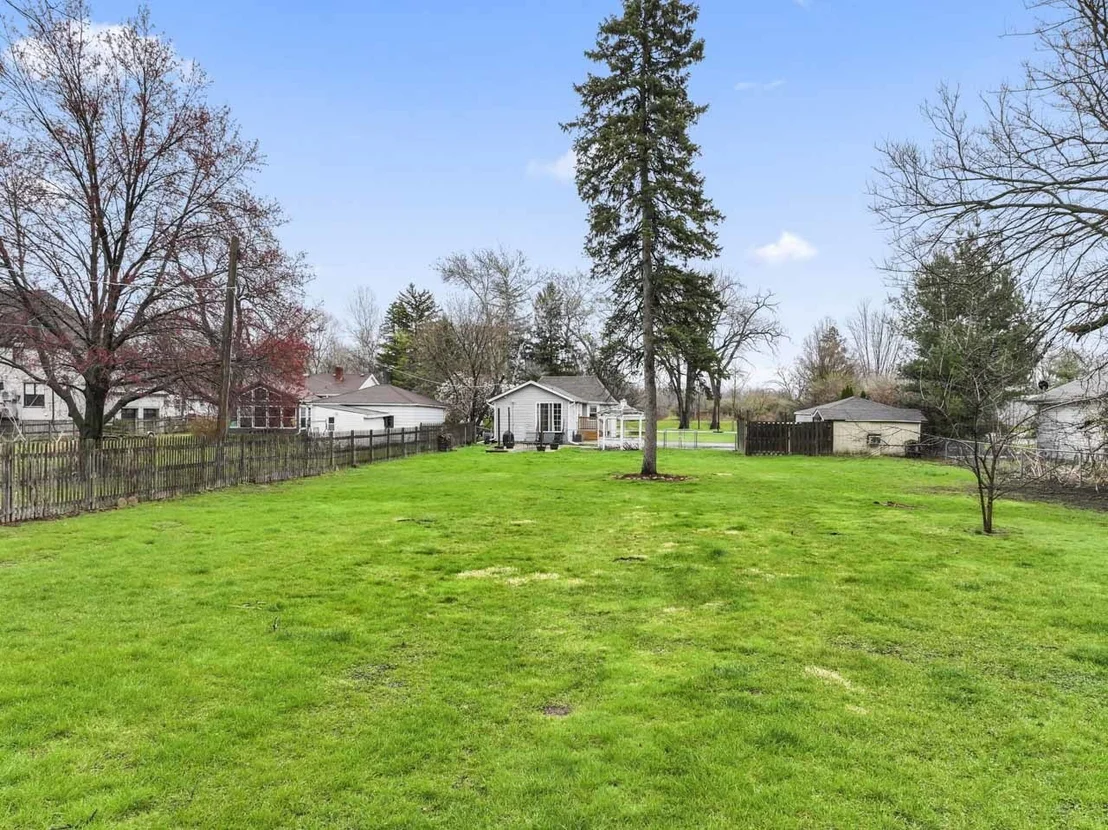 Photo of 4616 River Drive