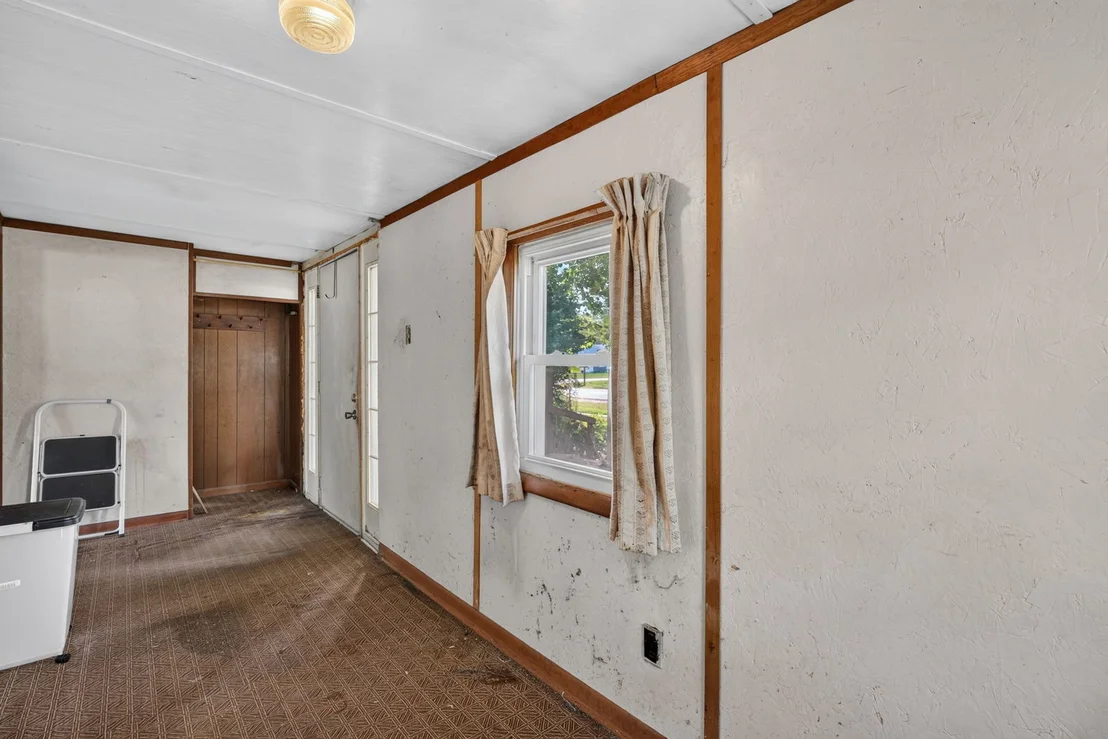 Photo of 406 W 3rd Street