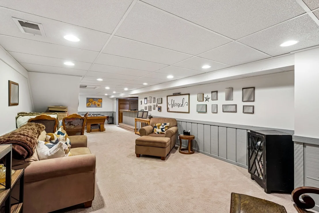 Photo of 720 Oxbow Lane