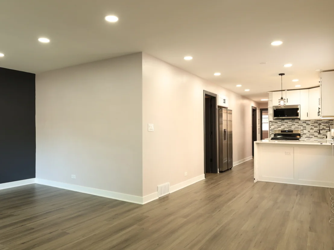 Photo of 2115 W 68th Place