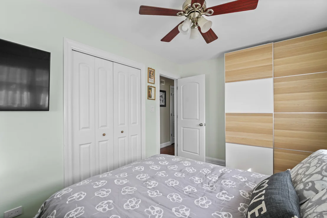 Photo of 421 Vassar Lane