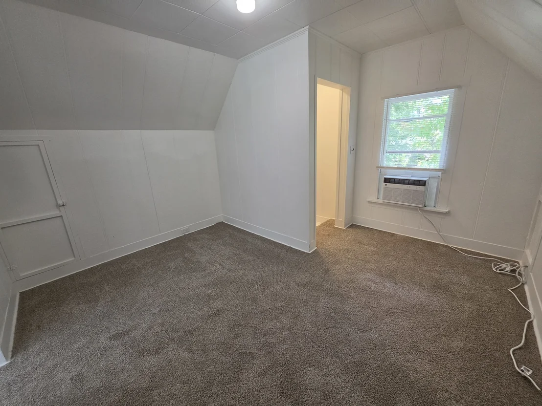Photo of 907 Retz Drive