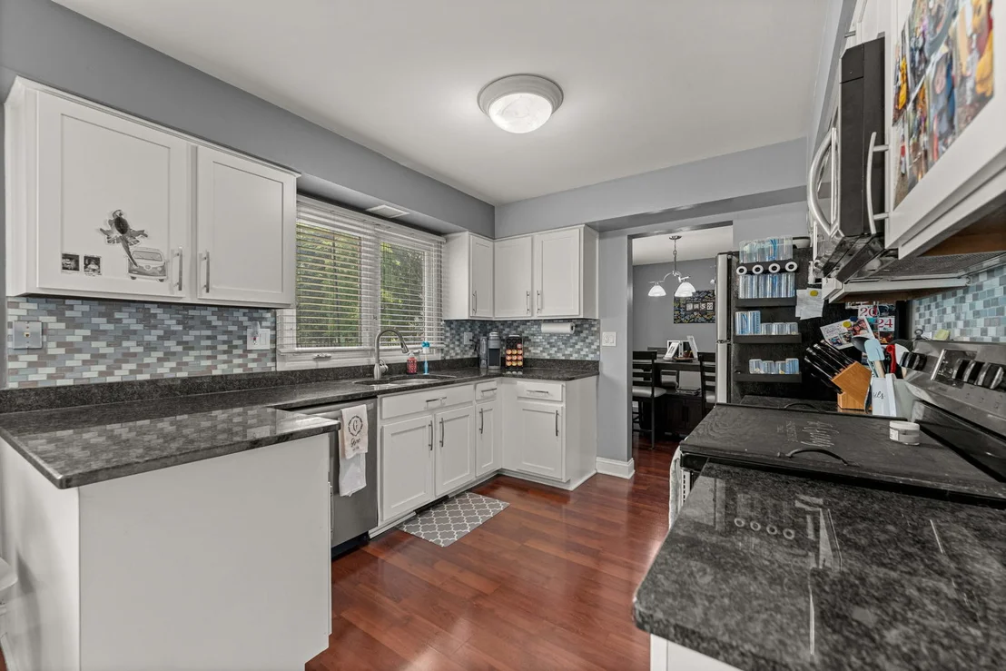 Photo of 431 NEWPORT Drive