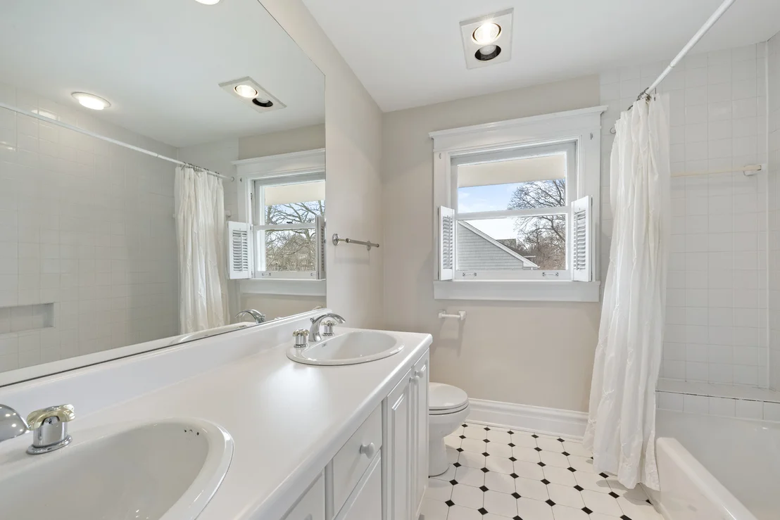 Photo of 841 Prospect Avenue