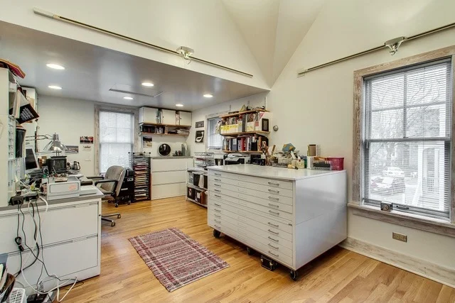 Photo of 1244 FOREST Avenue