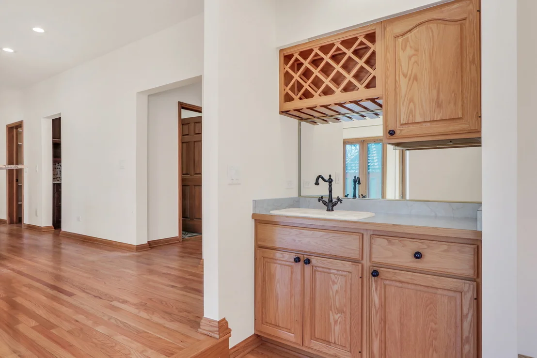 Photo of 6881 September Boulevard