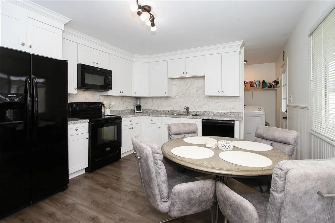 Photo of 814 Oriole Drive