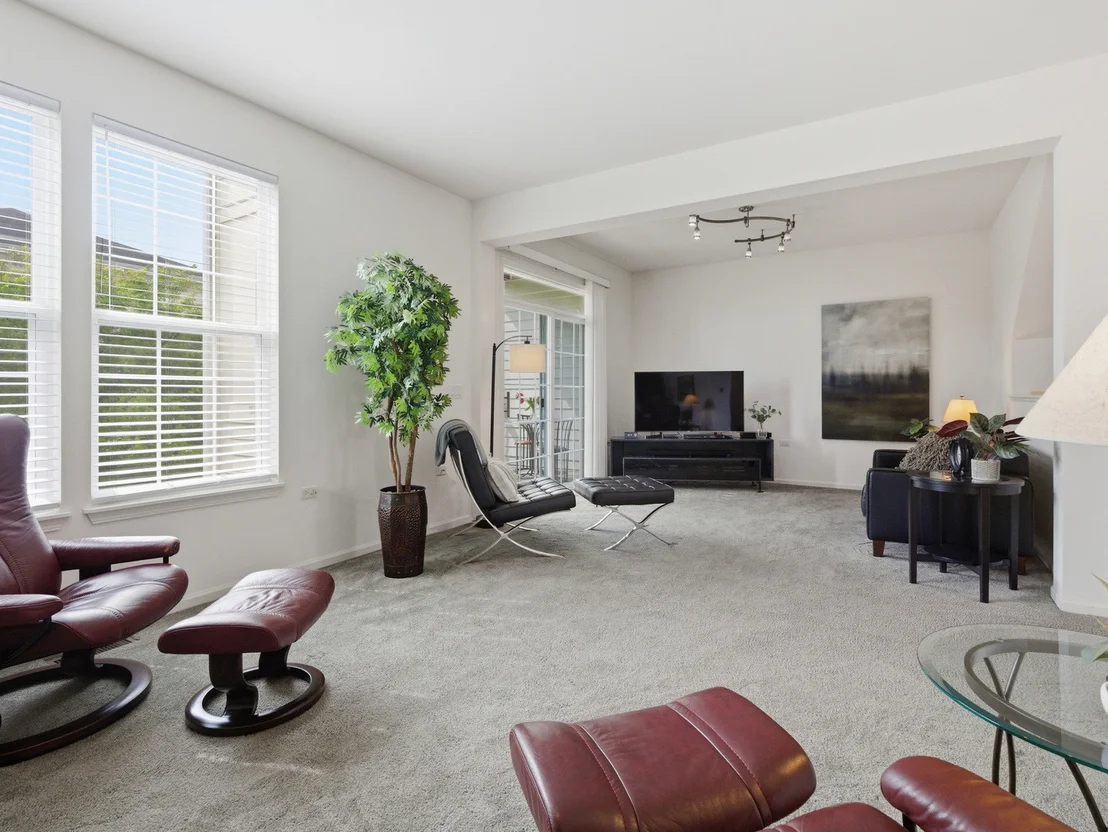 Photo of 490 Dolton Lane