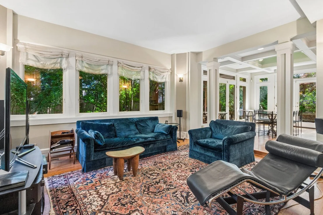Photo of 770 Sheridan Road