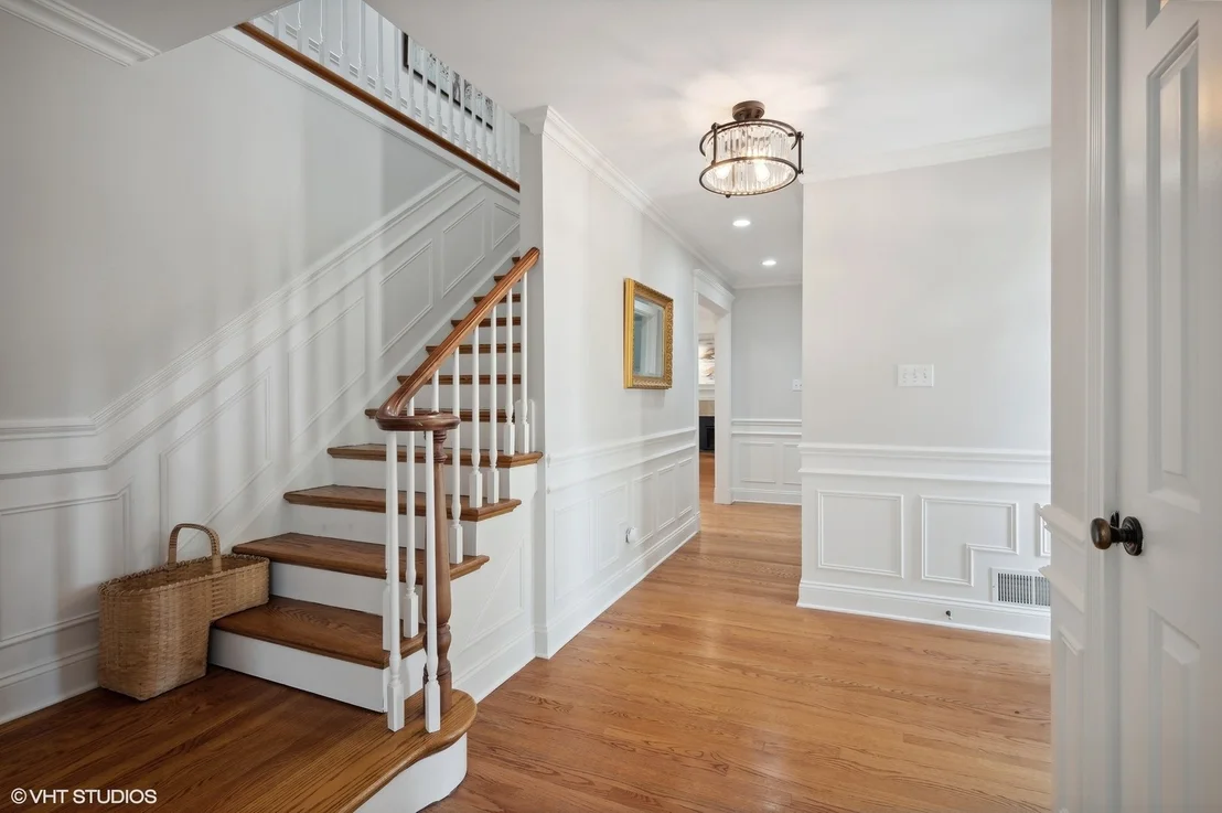 Photo of 2547 Marian Lane