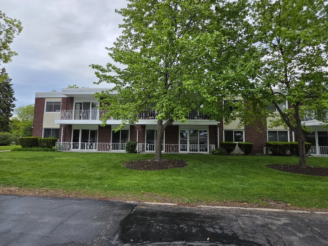 Photo of Unit 41A at 127 N Wolf Road