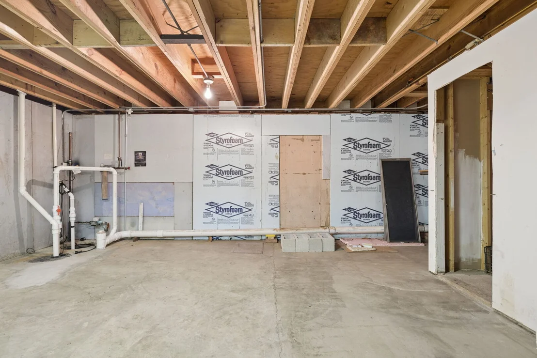 Photo of 1005 Valley Lane