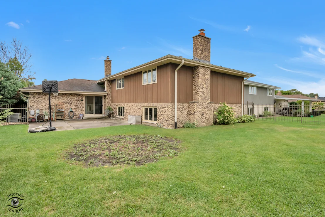 Photo of 7530 Hemlock Drive