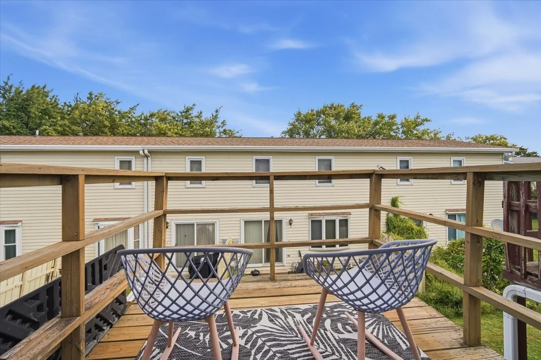 Photo of Unit B at 1546 Hunt Drive