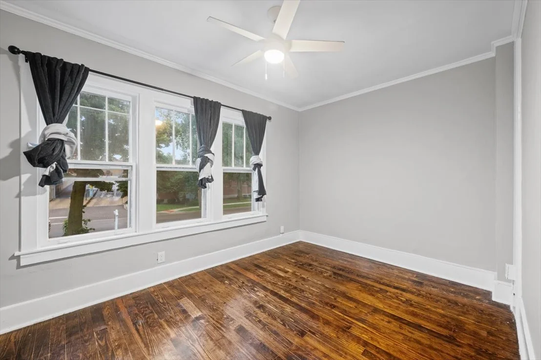 Photo of 1235 Leon Place